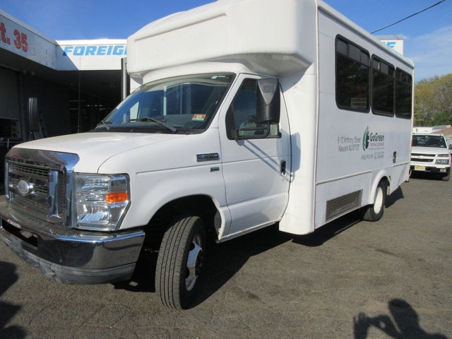 Used 2014 Ford E-350 - photo 1