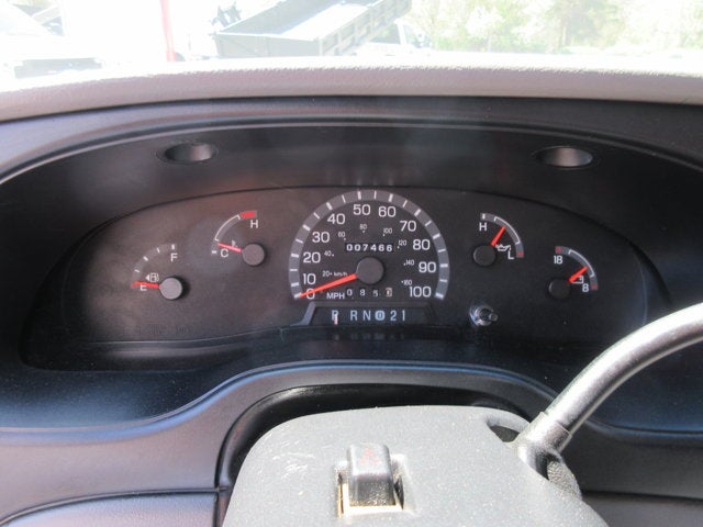 Used 2001 Ford E-450 - photo 17