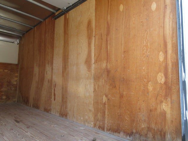 Used 2001 Ford E-450 - photo 36