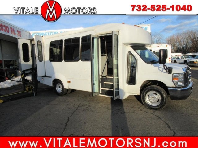 Used 2017 Ford E-350 Shuttle Bus - photo 1