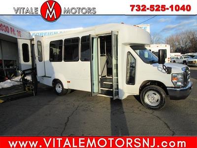 Used 2017 Ford E-350 - photo 1