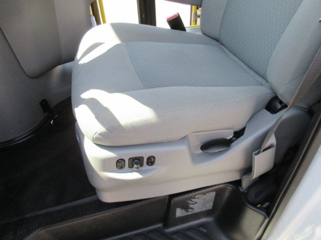 Used 2017 Ford E-450 - photo 10