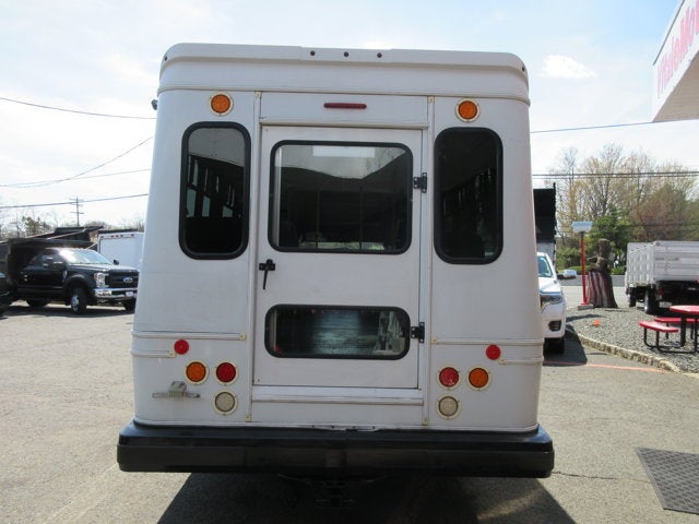 Used 2017 Ford E-450 - photo 16