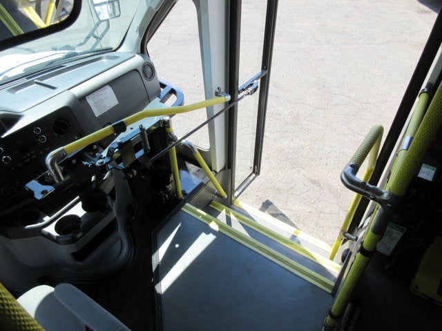 Used 2017 Ford E-450 - photo 32