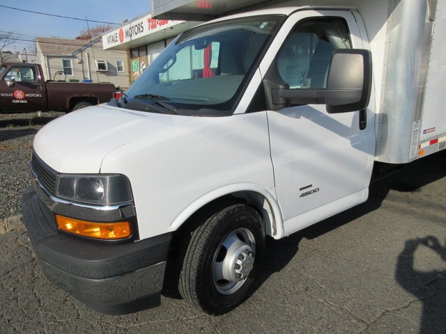 Used 2017 Ford E-450 - photo 34