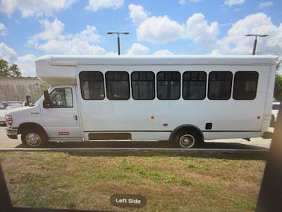 Used 2017 Ford E-450 - photo 1
