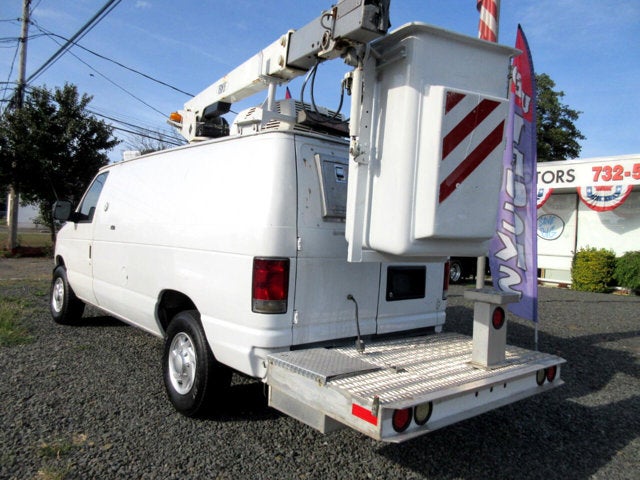 Used 2011 Ford E-350 - photo 6