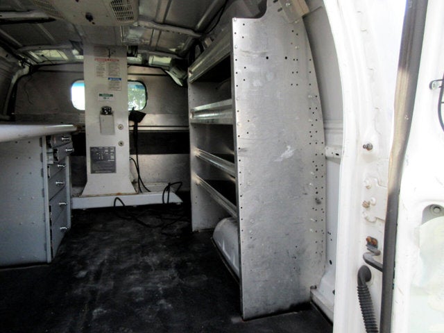 Used 2011 Ford E-350 - photo 10