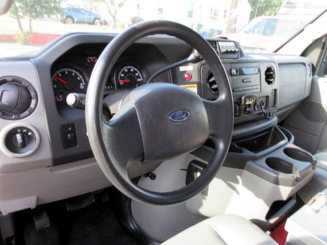 Used 2011 Ford E-350 - photo 14