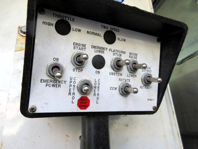 Used 2011 Ford E-350 - photo 28