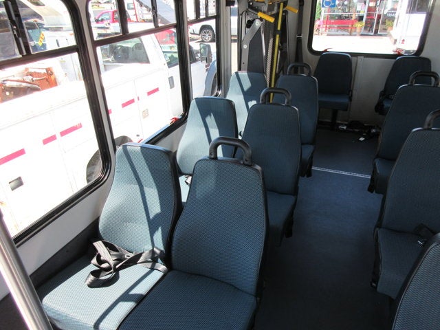 Used 2023 Ford E-450 - photo 11