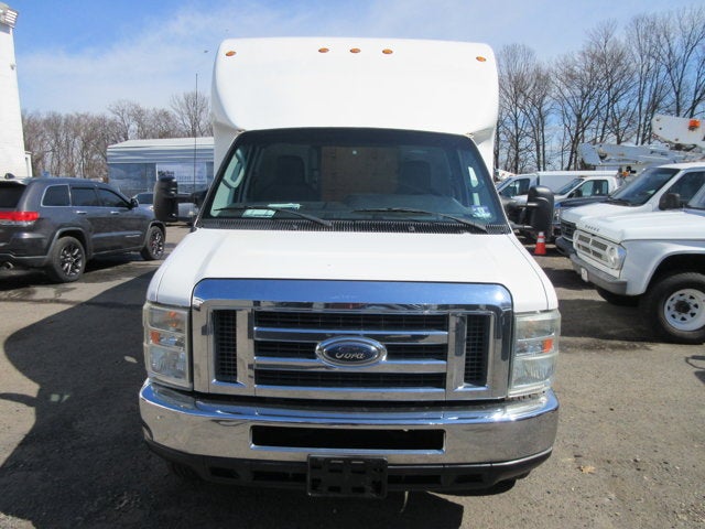 Used 2010 Ford E-450 - photo 18