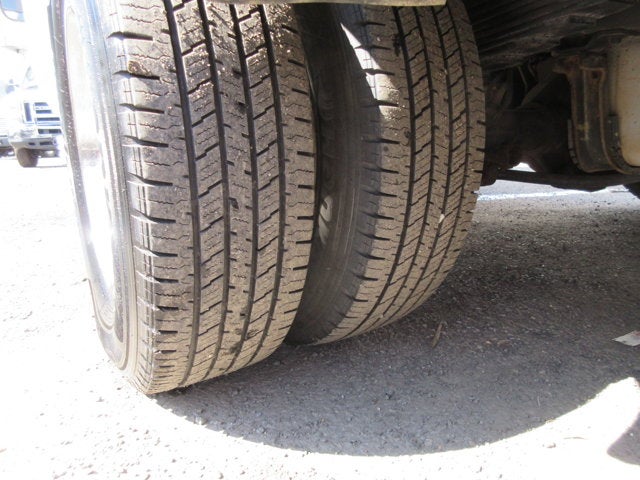 Used 2010 Ford E-450 - photo 20