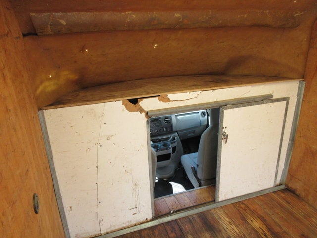 Used 2010 Ford E-450 - photo 29