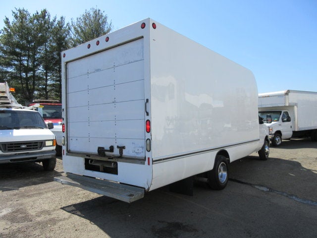 Used 2010 Ford E-450 - photo 7