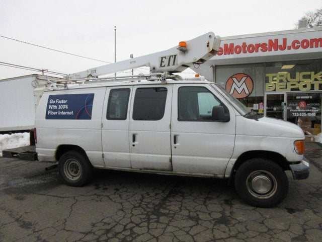 Used 2007 Ford E-350 - photo 6