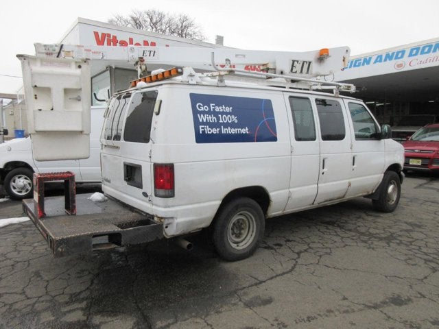Used 2007 Ford E-350 - photo 5