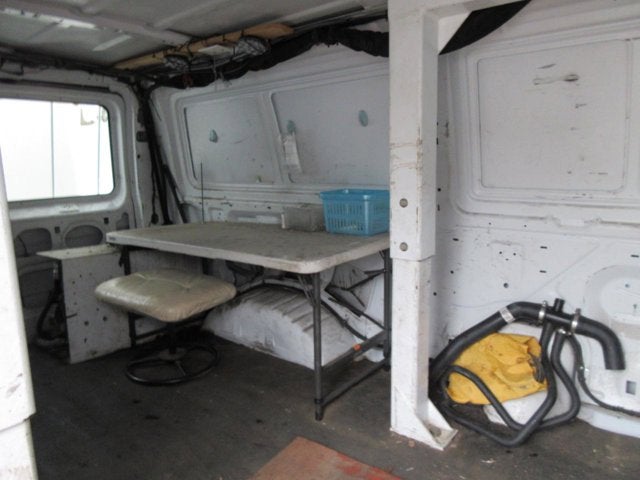 Used 2007 Ford E-350 - photo 11