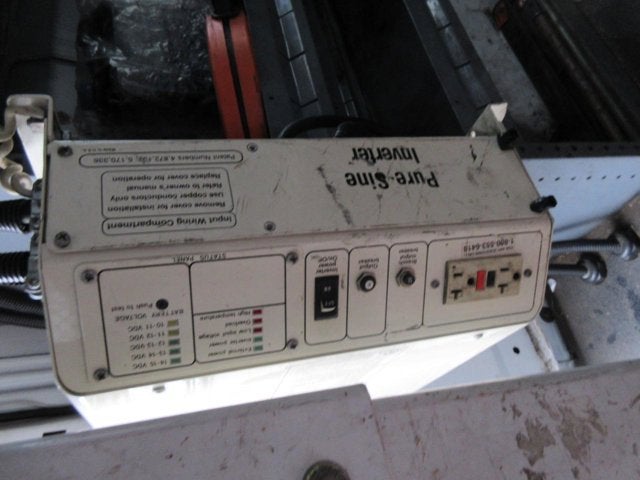 Used 2007 Ford E-350 - photo 13