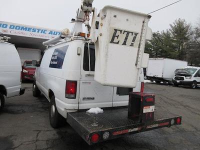 Used 2007 Ford E-350 - photo 2