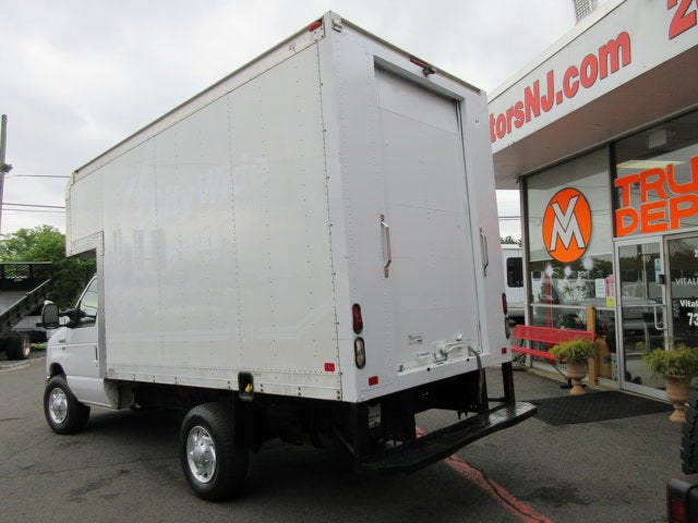 Used 2013 Ford E-350 - photo 7