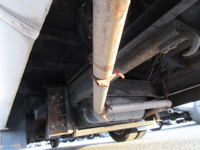 Used 2017 Ford E-450 - photo 40