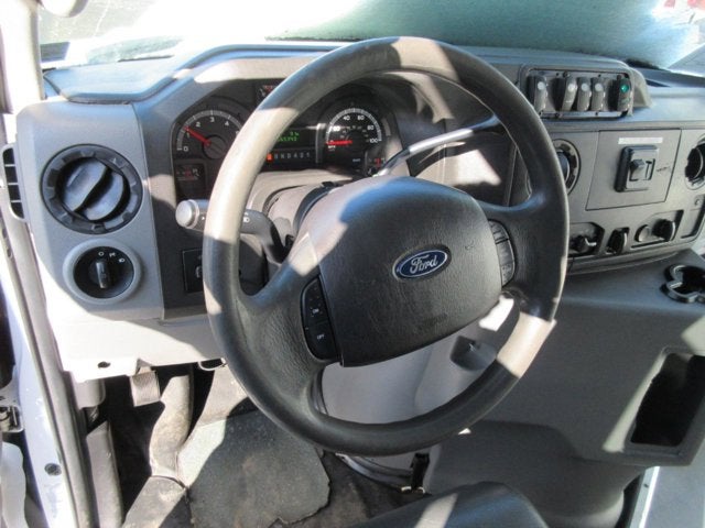 Used 2017 Ford E-450 - photo 13