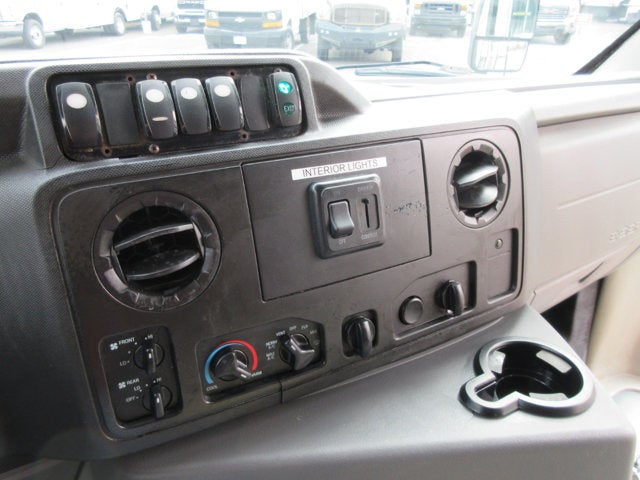 Used 2017 Ford E-450 - photo 16