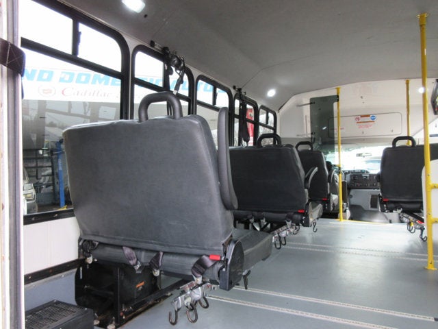 Used 2017 Ford E-450 - photo 24