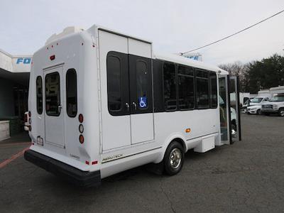 Used 2017 Ford E-450 - photo 2