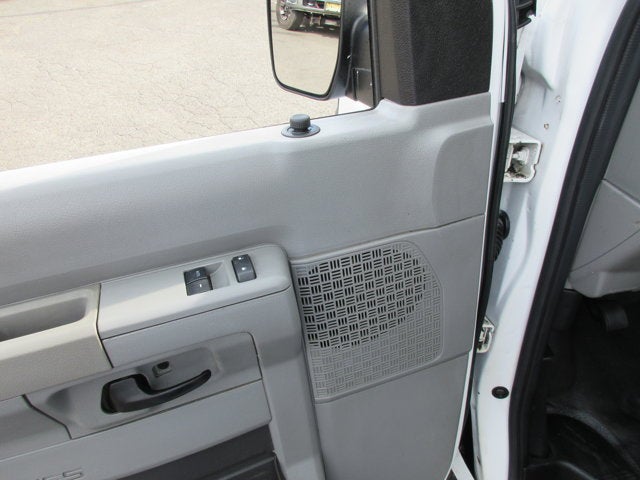 Used 2011 Ford E-350 - photo 15