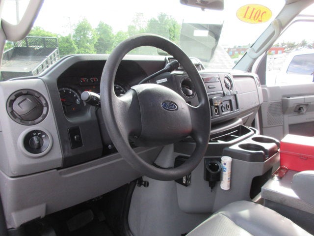 Used 2011 Ford E-350 - photo 5