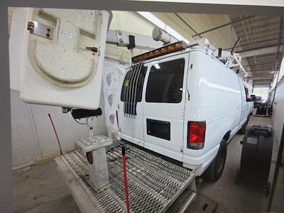Used 2011 Ford E-350 - photo 2