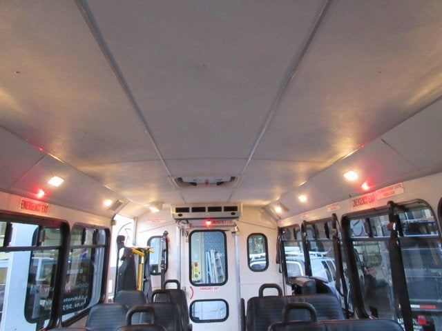 Used 2013 Ford E-450 - photo 9