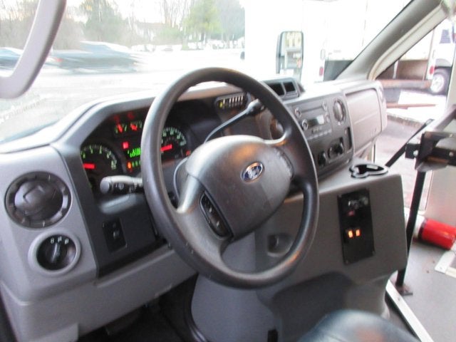 Used 2013 Ford E-450 - photo 11