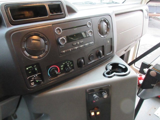 Used 2013 Ford E-450 - photo 14