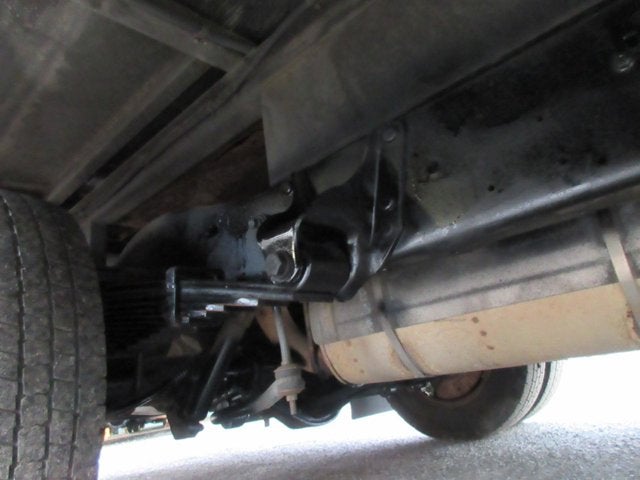 Used 2013 Ford E-450 - photo 19