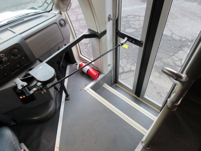 Used 2013 Ford E-450 - photo 26