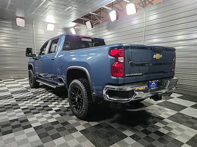 Used 2024 Chevrolet Silverado 2500 LT Crew Cab for sale #157330 - photo 2