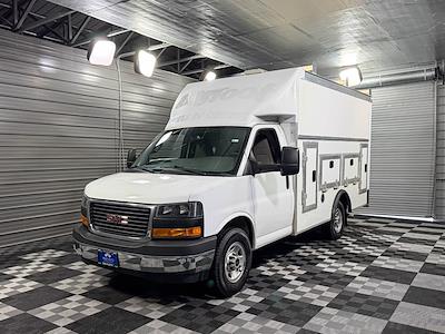 Used 2022 GMC Savana 3500 - photo 1