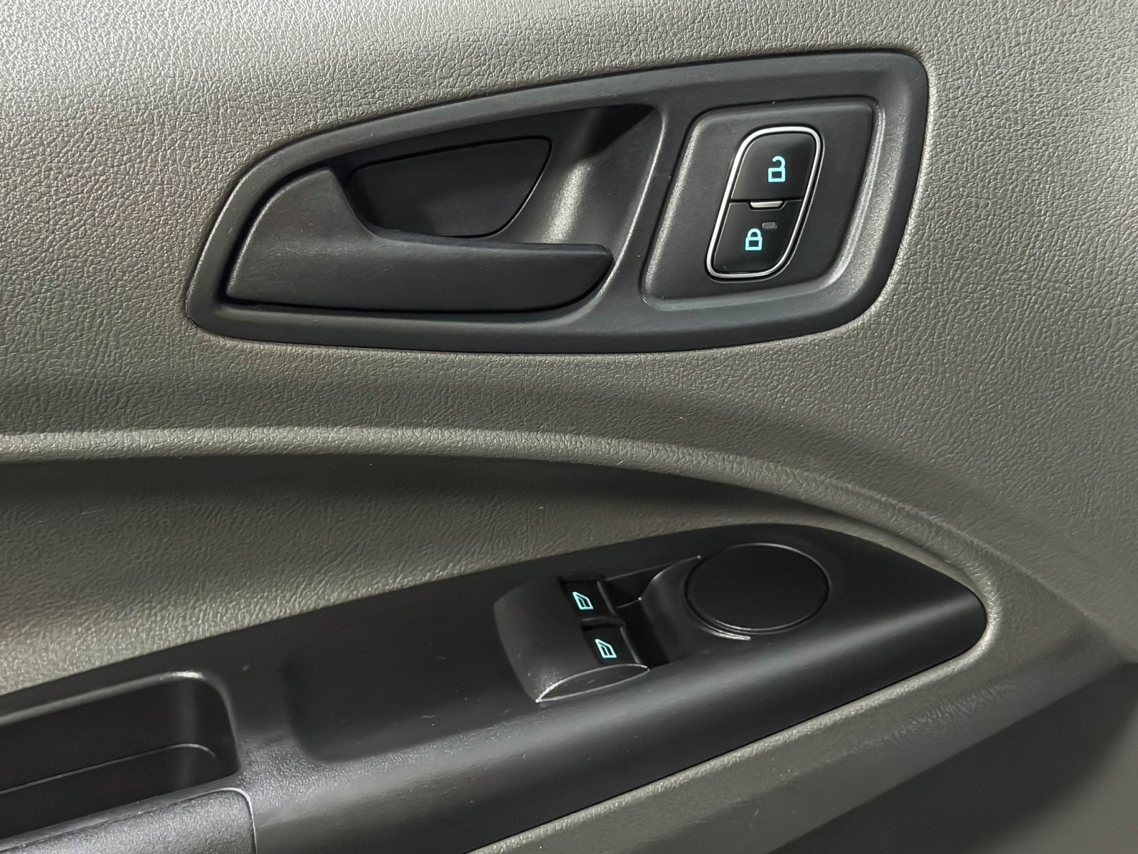 Used 2019 Ford Transit Connect - photo 30