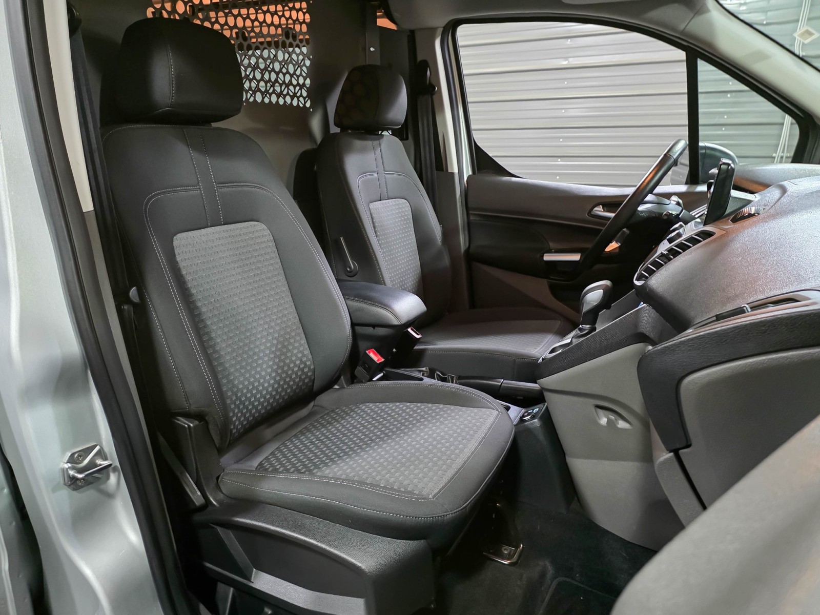 Used 2019 Ford Transit Connect - photo 18