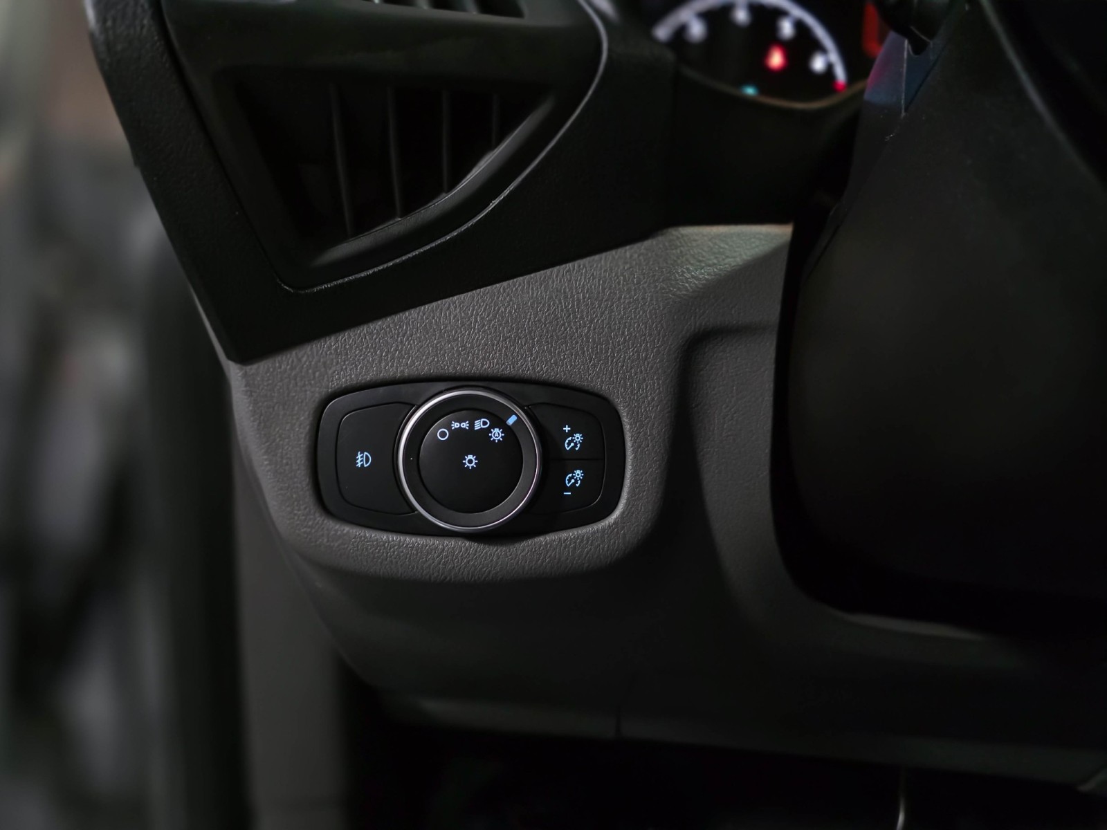 Used 2019 Ford Transit Connect - photo 28