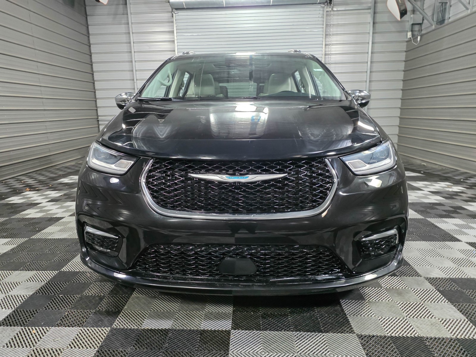 Used 2021 Chrysler Pacifica - photo 5