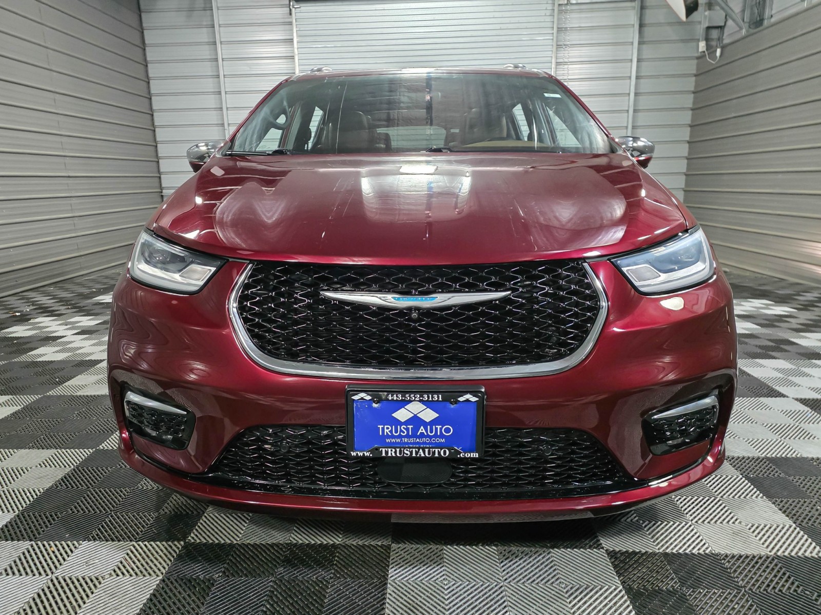 Used 2021 Chrysler Pacifica - photo 5