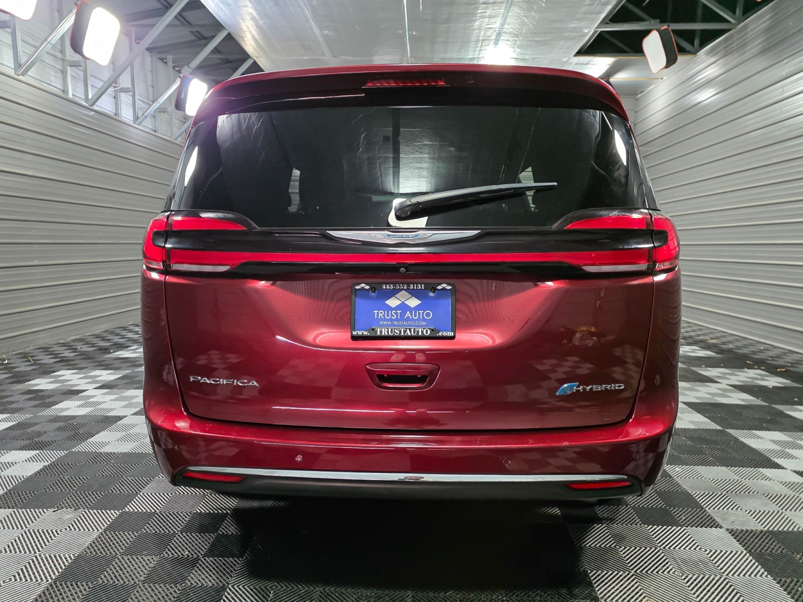 Used 2021 Chrysler Pacifica - photo 8