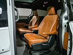 Used 2025 Chrysler Pacifica Hybrid Pinnacle Minivan for sale #549944 - photo 18