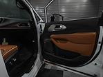 Used 2025 Chrysler Pacifica Hybrid Pinnacle Minivan for sale #549944 - photo 41
