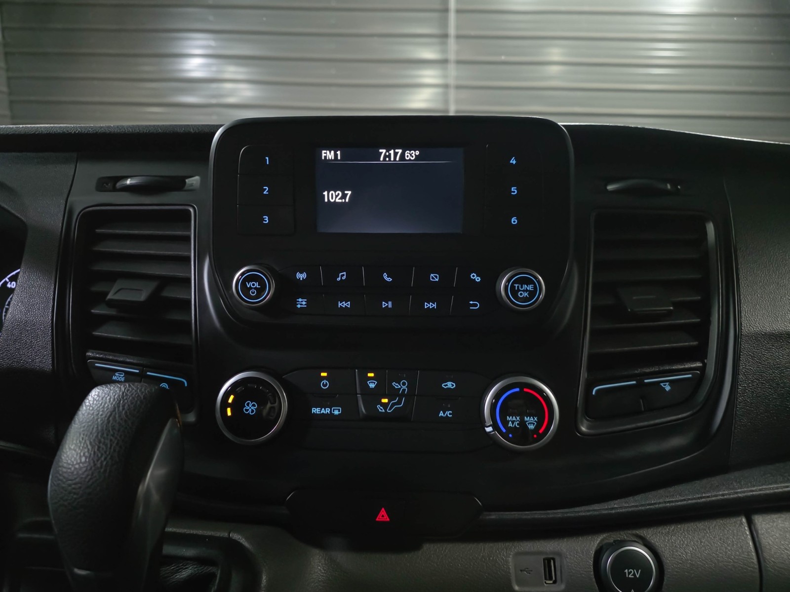 Used 2021 Ford Transit 250 - photo 24