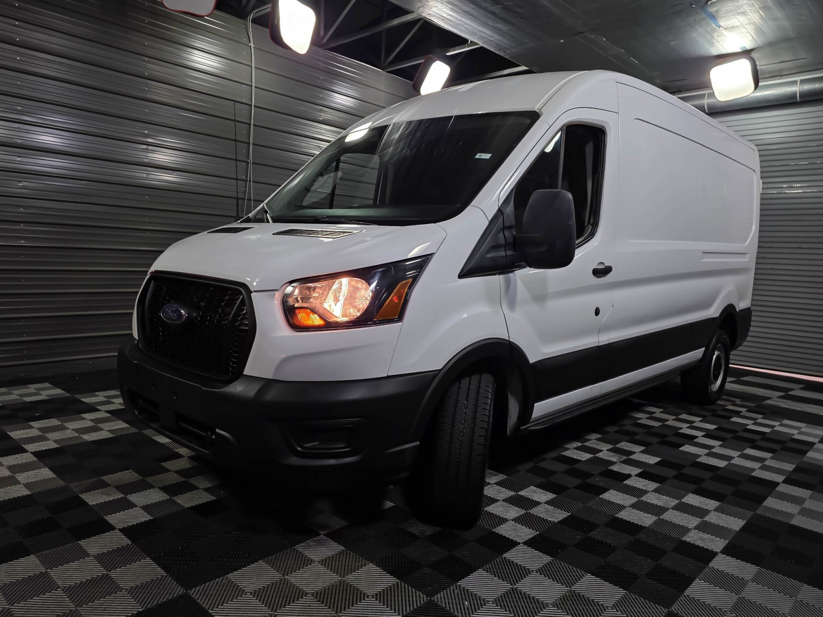 Used 2021 Ford Transit 250 - photo 33